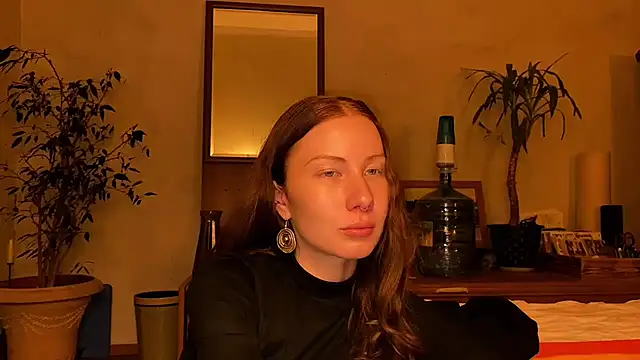 elfess online show from September 25, 2025, 7:42 pm