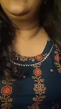 Snapshot of sassy_horny chatting on November 4, 2025, 9:18 pm sassy horny online show from November 4, 2025, 9:18 pm