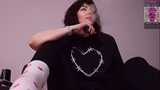 Luna Blake online show from October 16, 2025, 10:12 am