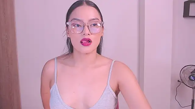 Snapshot of 1eve_rox chatting on November 19, 2025, 11:49 pm 1eve rox online show from November 19, 2025, 11:49 pm