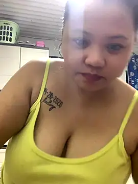 Snapshot of Asianwow22 chatting on October 26, 2025, 9:53 am Asianwow22 online show from October 26, 2025, 9:53 am