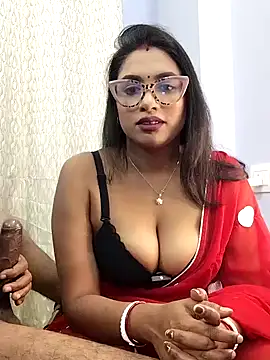 Snapshot of Queen_Dolly chatting on December 14, 2025, 4:56 pm Queen Dolly online show from December 14, 2025, 4:56 pm