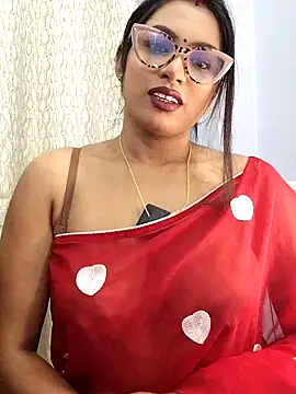 Snapshot of Queen_Dolly chatting on February 5, 2026, 5:42 pm Queen Dolly online show from February 5, 2026, 5:42 pm