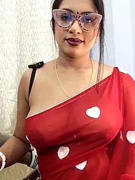 Snapshot of Queen_Dolly chatting on February 9, 2026, 5:22 pm Queen Dolly online show from February 9, 2026, 5:22 pm