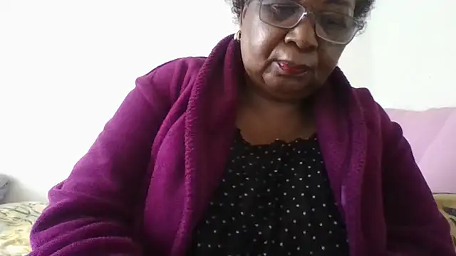Snapshot of KinkyRicoSaisyours chatting on May 17, 2026, 12:27 pm KinkyRicoSaisyours online show from May 17, 2026, 12:27 pm