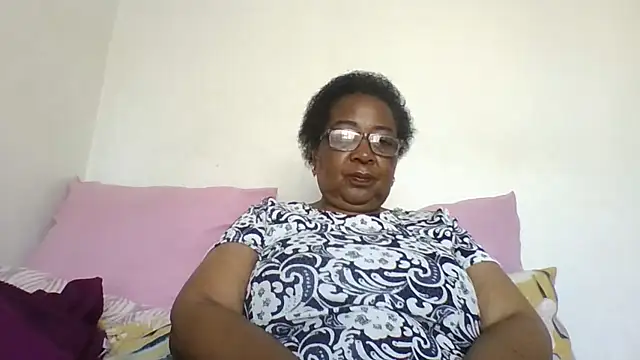 Snapshot of KinkyRicoSaisyours chatting on June 6, 2026, 7:57 am KinkyRicoSaisyours online show from June 6, 2026, 7:57 am
