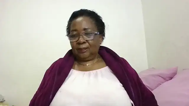 KinkyRicoSaisyours online show from April 17, 2026, 7:06 pm