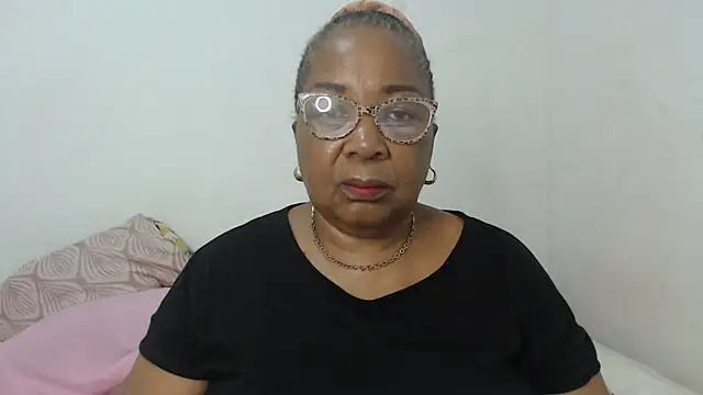 Snapshot of KinkyRicoSaisyours chatting on March 9, 2025, 8:21 pm KinkyRicoSaisyours online show from March 9, 2025, 8:21 pm