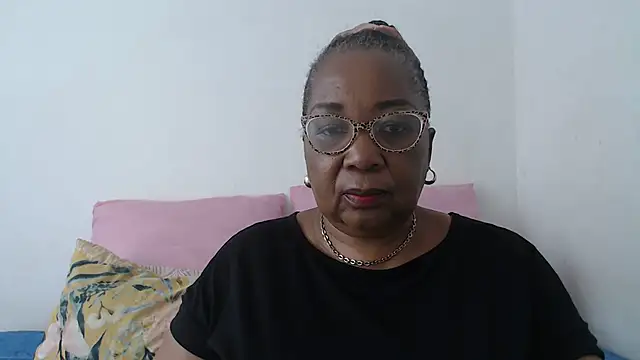 Snapshot of KinkyRicoSaisyours chatting on March 9, 2025, 3:49 pm KinkyRicoSaisyours online show from March 9, 2025, 3:49 pm