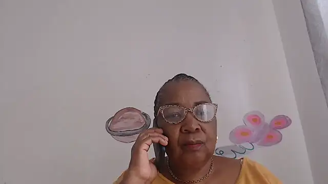 Snapshot of KinkyRicoSaisyours chatting on February 16, 2025, 12:21 pm KinkyRicoSaisyours online show from February 16, 2025, 12:21 pm