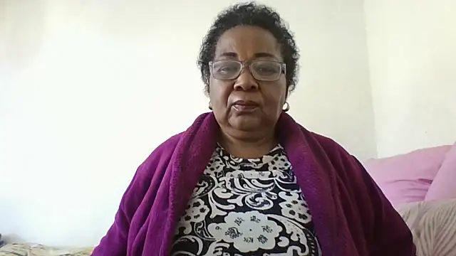 Snapshot of KinkyRicoSaisyours chatting on May 13, 2026, 9:27 am KinkyRicoSaisyours online show from May 13, 2026, 9:27 am