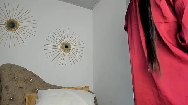 Naughty  Mom online show from March 6, 2025, 8:41 am