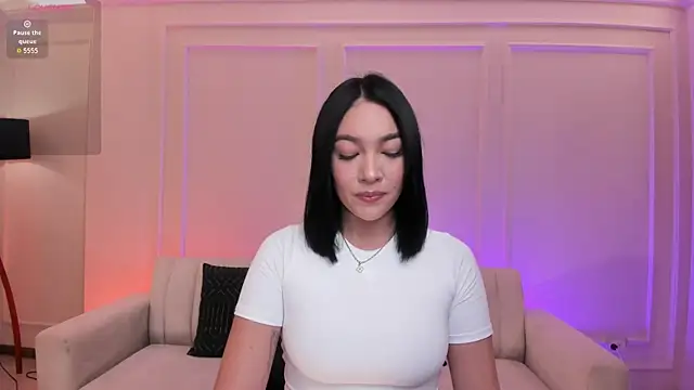 Snapshot of RossieRhoades chatting on September 28, 2025, 5:20 pm RossieRhoades online show from September 28, 2025, 5:20 pm