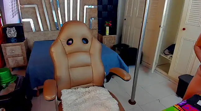 Snapshot of cute_sassy chatting on March 21, 2025, 9:12 pm cute sassy online show from March 21, 2025, 9:12 pm