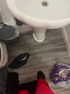 bigbrown- online show from December 24, 2024, 11:44 pm