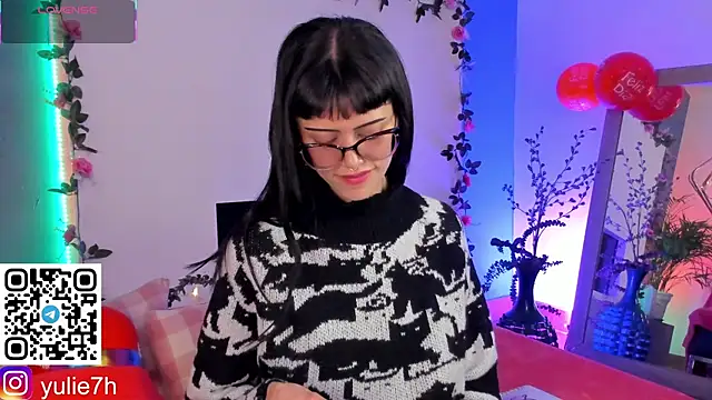  Jessy Moon  online show from February 13, 2026, 7:47 pm