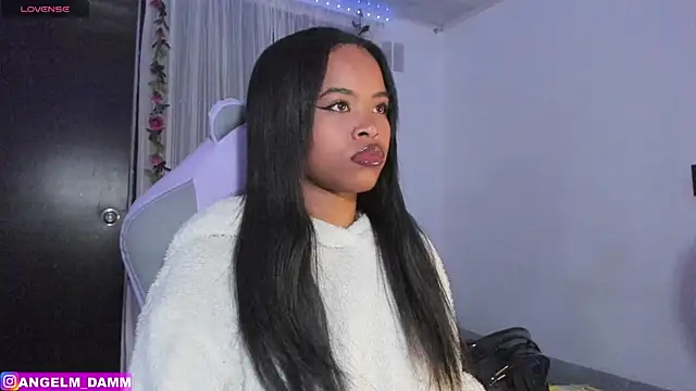 Snapshot of Mia_damm chatting on March 6, 2025, 4:19 am Mia damm online show from March 6, 2025, 4:19 am