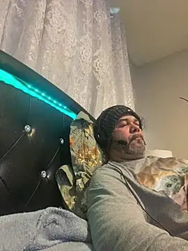 Cristian-Brayan online show from February 16, 2026, 9:02 pm