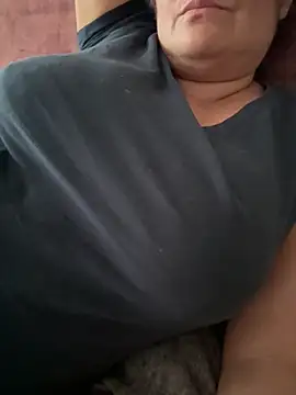 gabiTetas online show from November 25, 2025, 8:31 pm