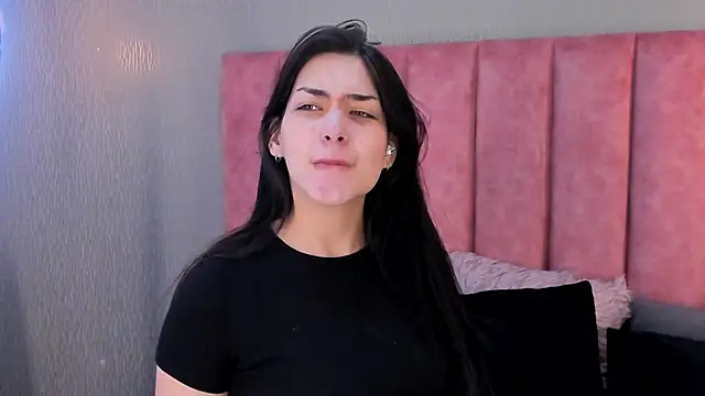 Snapshot of Alexa_Thaylor_ chatting on November 6, 2025, 3:05 pm Alexa Thaylor online show from November 6, 2025, 3:05 pm