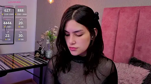 Alexa Thaylor  online show from March 14, 2026, 3:51 pm