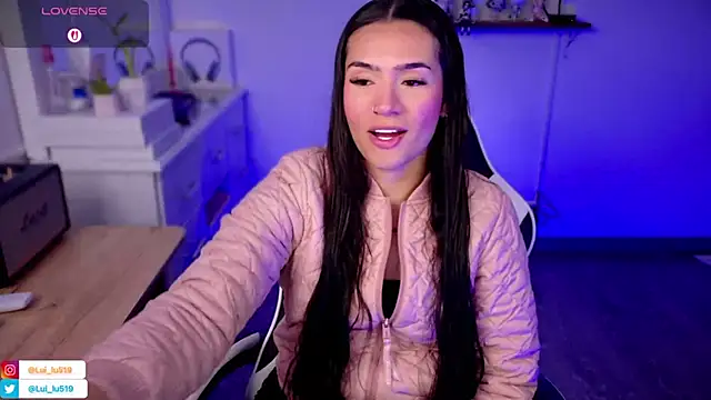 ImLui lu online show from October 31, 2025, 8:49 pm