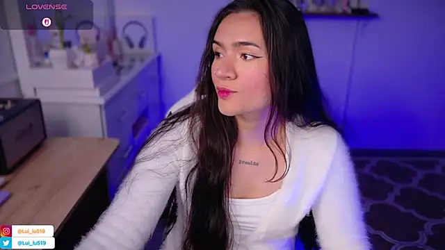 ImLui lu online show from December 5, 2025, 9:23 pm