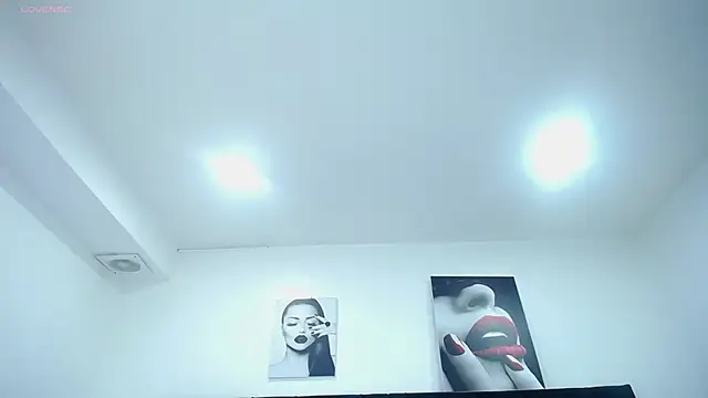 valentina fox01 online show from February 3, 2026, 3:59 am