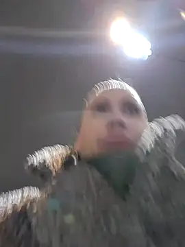 Snapshot of ROXOLANAA_SEXY chatting on December 16, 2025, 3:05 pm ROXOLANAA SEXY online show from December 16, 2025, 3:05 pm