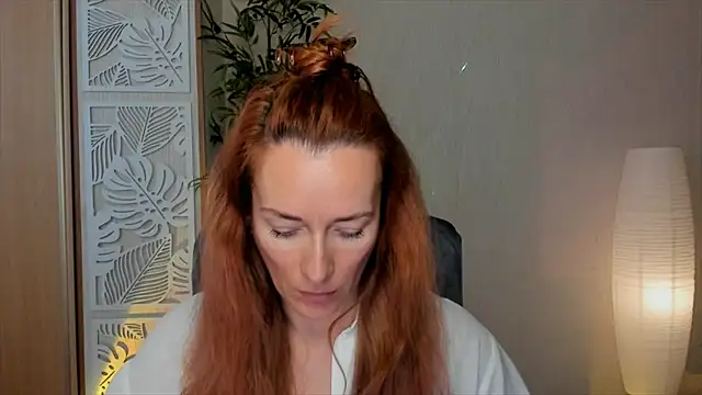 RebeccaMartinez online show from April 4, 2026, 6:09 am