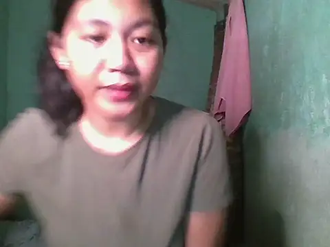 Snapshot of _smiling4u_ chatting on November 11, 2025, 4:24 pm smiling4u online show from November 11, 2025, 4:24 pm