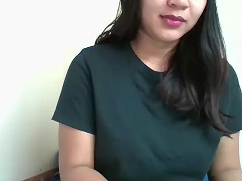  smiling4u  online show from March 24, 2026, 2:33 am