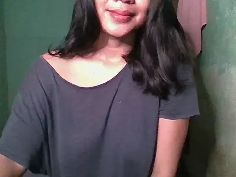 Snapshot of _smiling4u_ chatting on October 16, 2025, 9:01 pm smiling4u online show from October 16, 2025, 9:01 pm