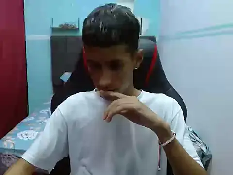 Angelstripboy online show from October 17, 2025, 4:16 am