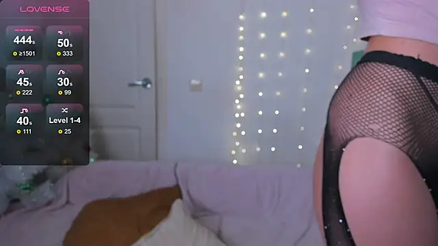 Snapshot of nymphobaby chatting on January 17, 2025, 5:32 am nymphobaby online show from January 17, 2025, 5:32 am