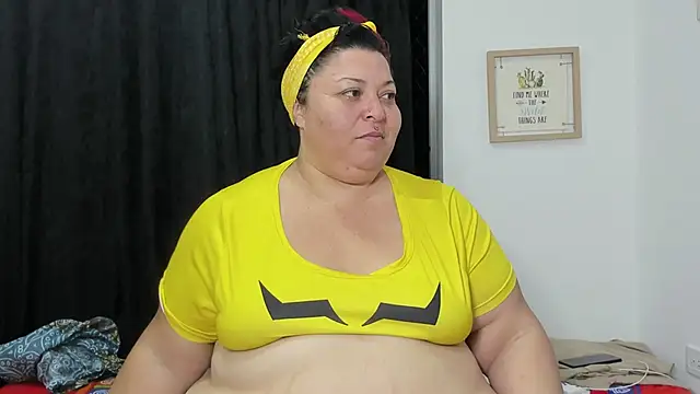MANDY GIRL BBW online show from October 28, 2025, 8:02 am