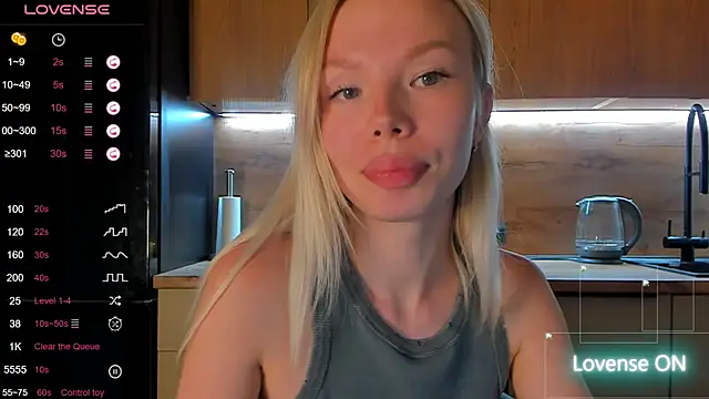 Snapshot of Olivia_Bells chatting on June 20, 2026, 9:09 pm Olivia Bells online show from June 20, 2026, 9:09 pm