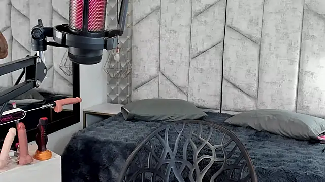 Snapshot of NiicolleMiller chatting on November 12, 2025, 7:40 pm NiicolleMiller online show from November 12, 2025, 7:40 pm