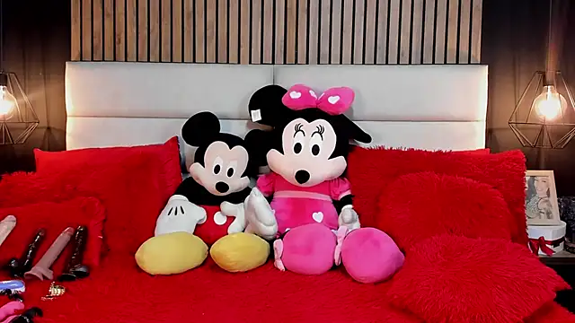 Snapshot of NiicolleMiller chatting on September 23, 2025, 6:48 pm NiicolleMiller online show from September 23, 2025, 6:48 pm