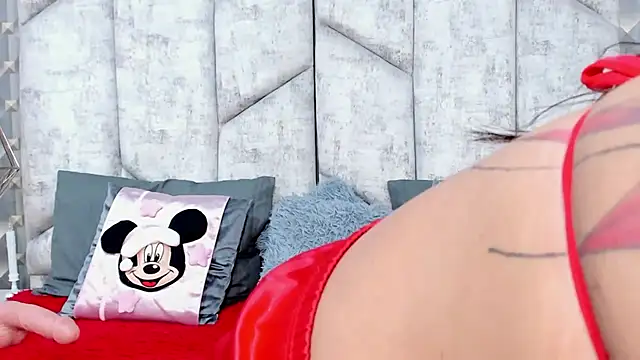 Snapshot of NiicolleMiller chatting on December 5, 2025, 3:05 am NiicolleMiller online show from December 5, 2025, 3:05 am