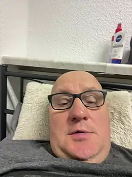 vanjbi45 online show from March 11, 2025, 5:13 am