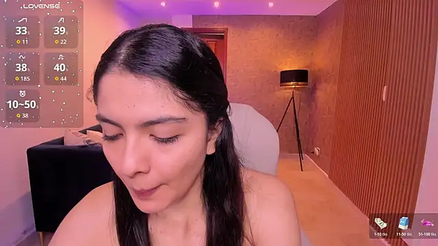 miiaa evans online show from October 22, 2025, 10:47 am