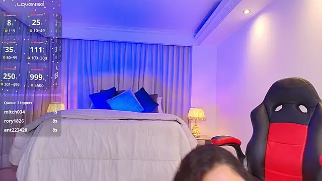 miiaa evans online show from March 19, 2025, 7:18 am