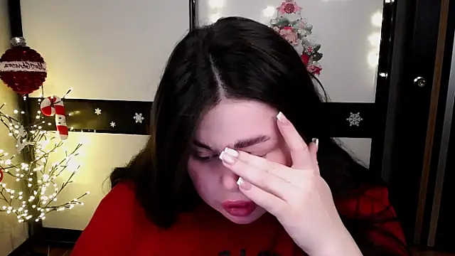 Snapshot of Emily_Mo chatting on December 3, 2025, 7:08 am Emily Mo online show from December 3, 2025, 7:08 am