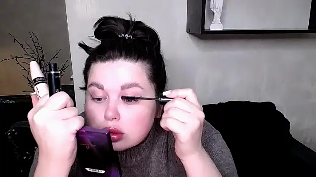 Snapshot of Emily_Mo chatting on November 9, 2025, 6:39 am Emily Mo online show from November 9, 2025, 6:39 am