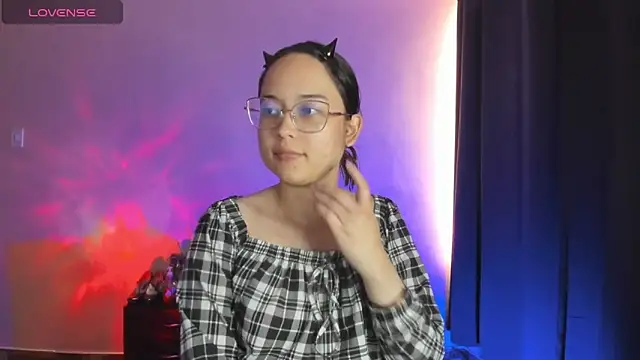 Snapshot of shantalc3rezo chatting on November 13, 2025, 6:01 pm shantalc3rezo online show from November 13, 2025, 6:01 pm