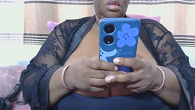 Snapshot of BustyyGoddess chatting on November 25, 2025, 9:31 am BustyyGoddess online show from November 25, 2025, 9:31 am