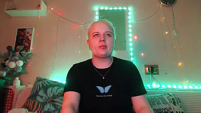 Karolina love  online show from December 22, 2024, 4:59 pm