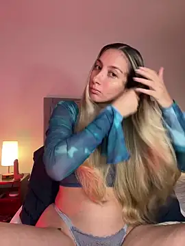 DanikRosse online show from March 27, 2026, 2:42 am