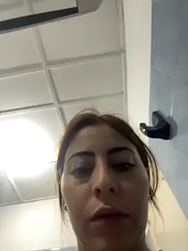 Snapshot of LilaSuni chatting on November 25, 2025, 1:00 pm LilaSuni online show from November 25, 2025, 1:00 pm